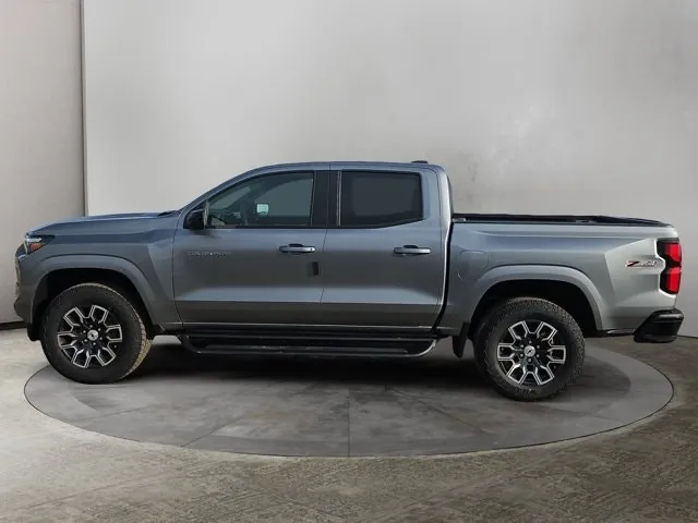 Chevrolet Colorado 2026 photo 2
