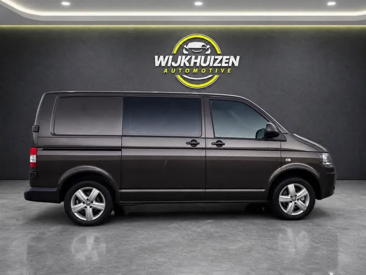 Volkswagen Transporter 2011 photo 3