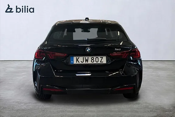 BMW 120 2026 photo 4