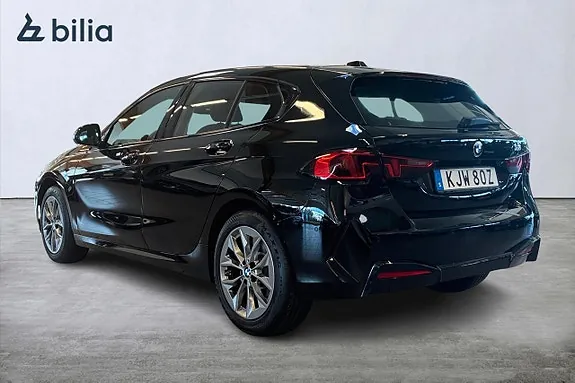 BMW 120 2026 photo 2