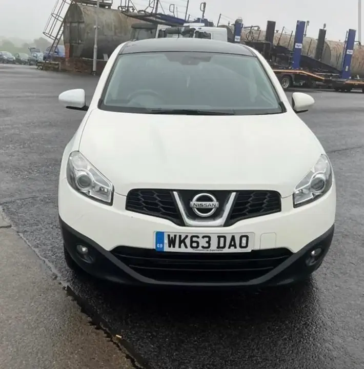 Nissan Qashqai 2013 photo 2