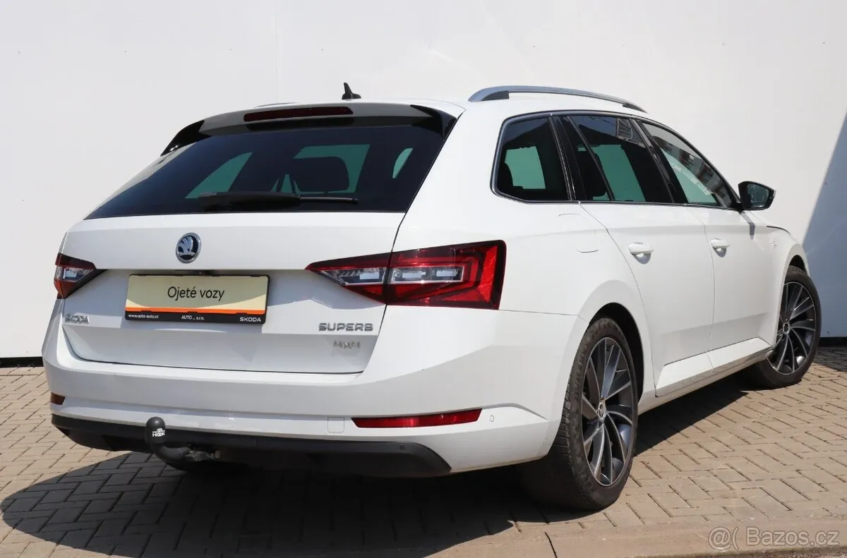 Skoda Superb 2016 photo 2