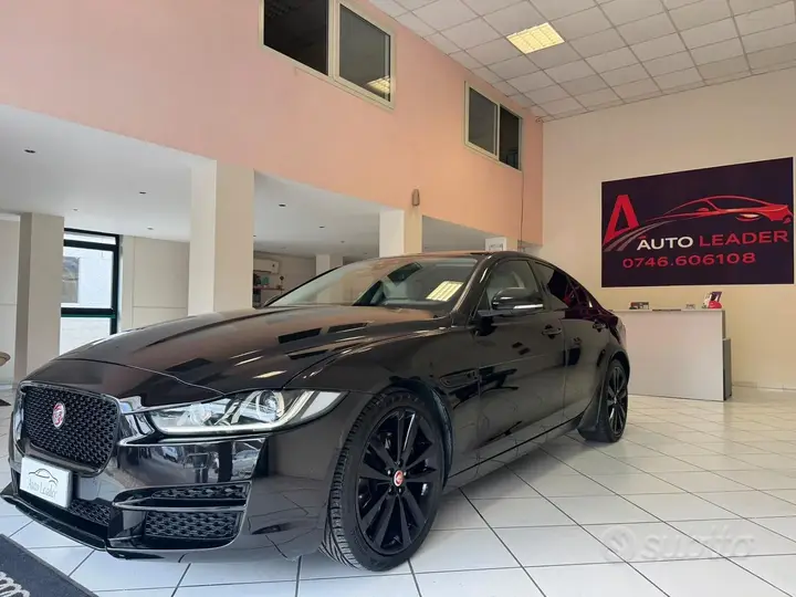 Jaguar Xe 2016 photo 2