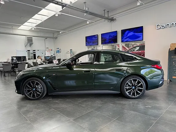 BMW I4 2022 photo 4