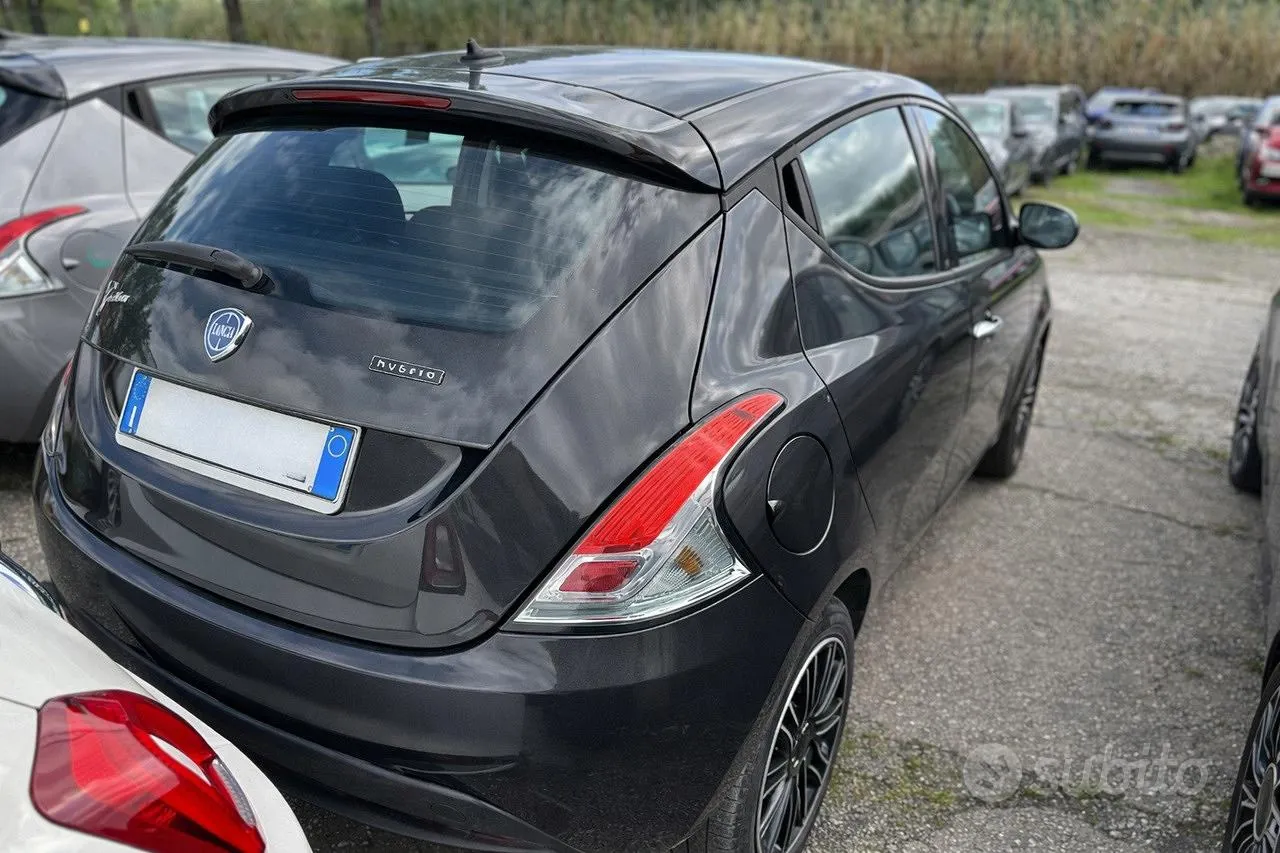 Lancia Ypsilon 2023 photo 4