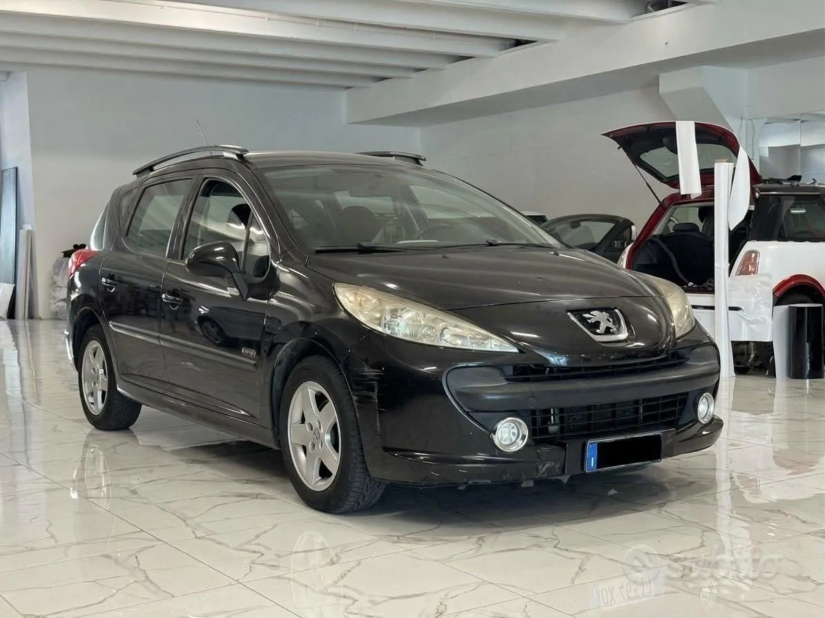 Peugeot 207 2009 photo 2