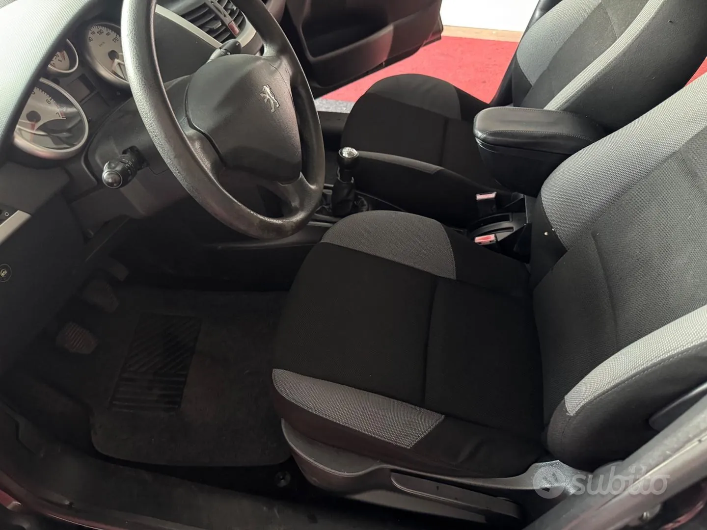 Peugeot 207 2009 photo 5