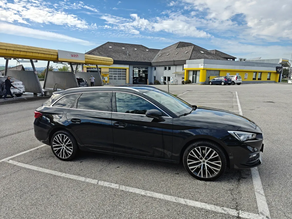 Seat Leon 2020 photo 2