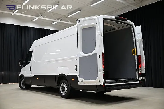 Iveco Daily 2023 photo 5