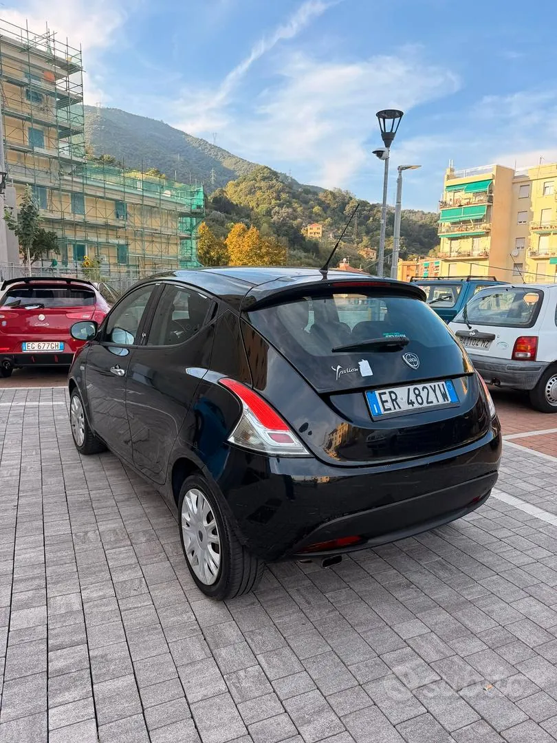 Lancia Ypsilon 2013 photo 5