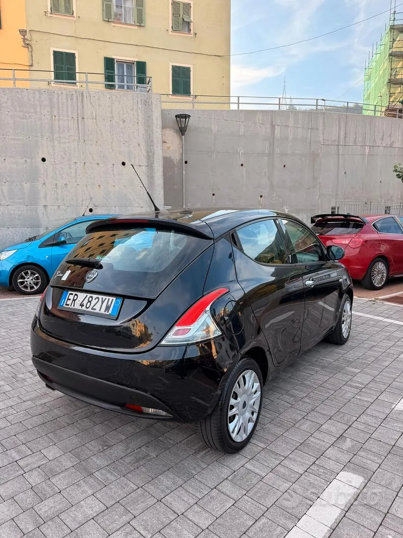Lancia Ypsilon 2013 photo 4