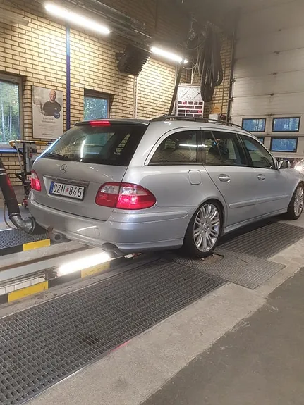 Mercedes-Benz E200 2006 photo 3
