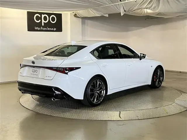 Lexus Is300 2022 photo 2