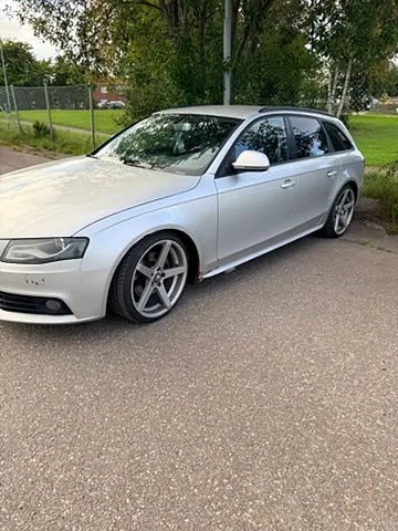 Audi A4 2009 photo 3