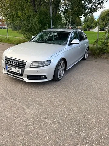 Audi A4 2009 photo 2
