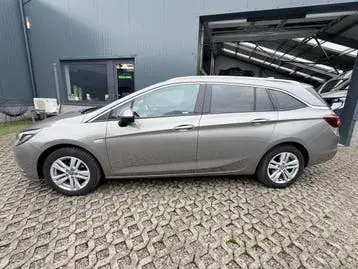 Opel Astra 2016 photo 2
