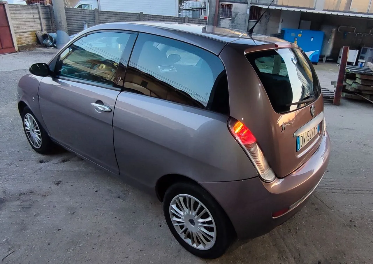 Lancia Ypsilon 2009 photo 3