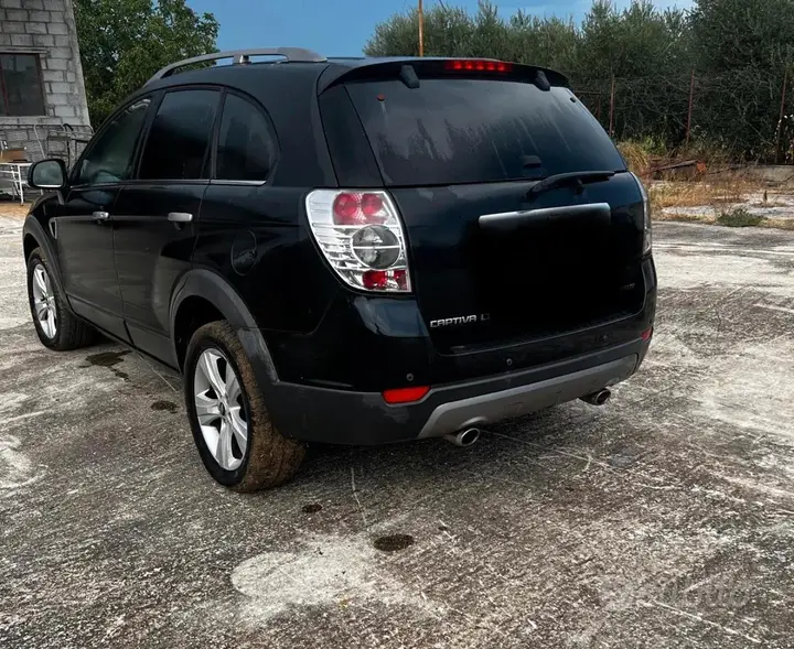 Chevrolet Captiva 2011 photo 2
