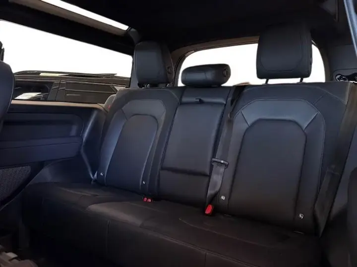 Land Rover Defender 90 2023 photo 5