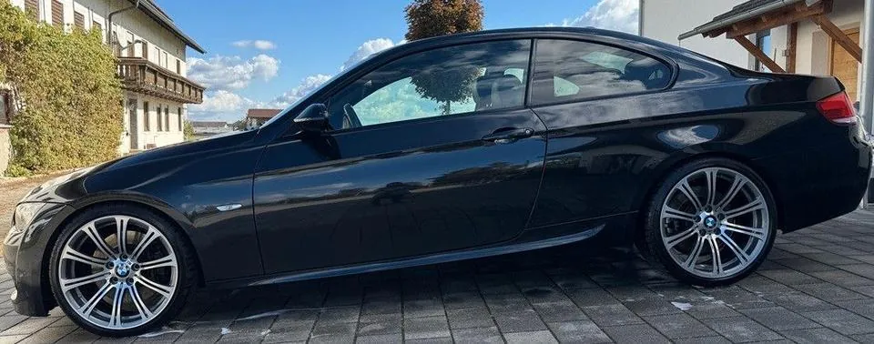 BMW 335I Coupé
