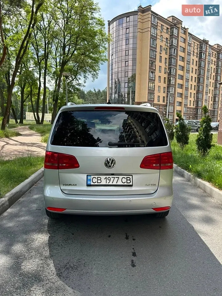 Volkswagen Touran 2015 photo 5