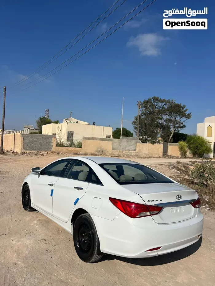 Hyundai Sonata 2015 photo 2