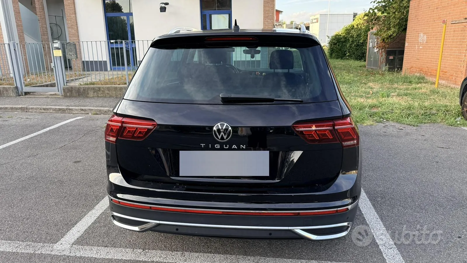 Volkswagen Tiguan 2023 photo 2