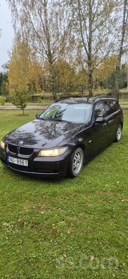 BMW 320