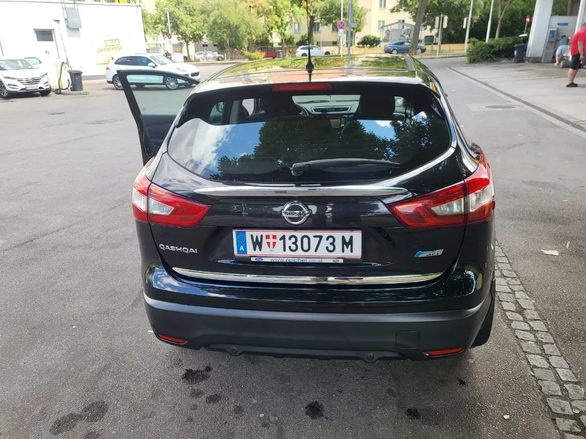 Nissan Qashqai 2015 photo 2