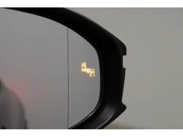Toyota Prius 2023 photo 5