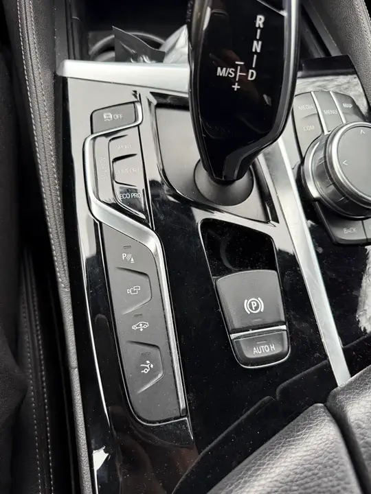 BMW 6 Series 2018 photo 3