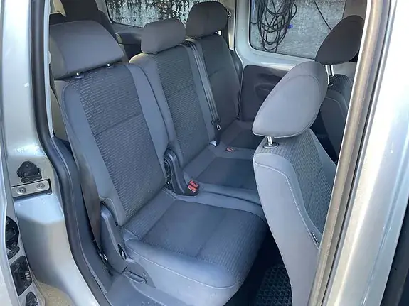 Volkswagen Caddy Maxi 2012 photo 3