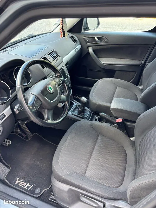 Skoda Yeti 2010 photo 2