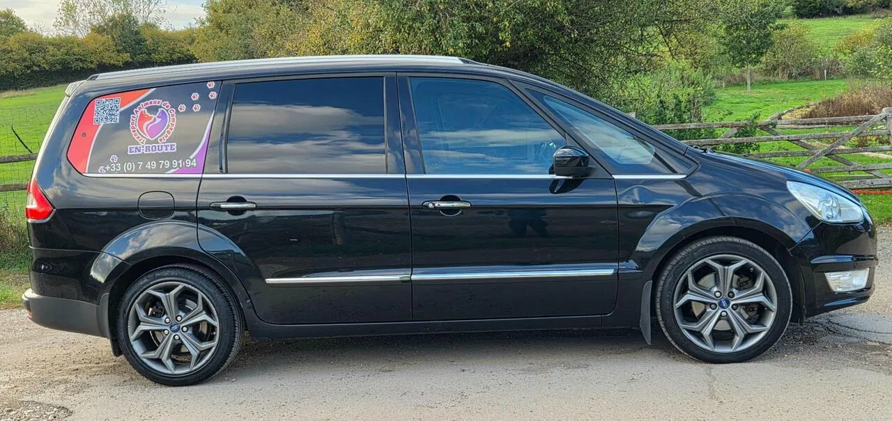 Ford Galaxy 2012 photo 4