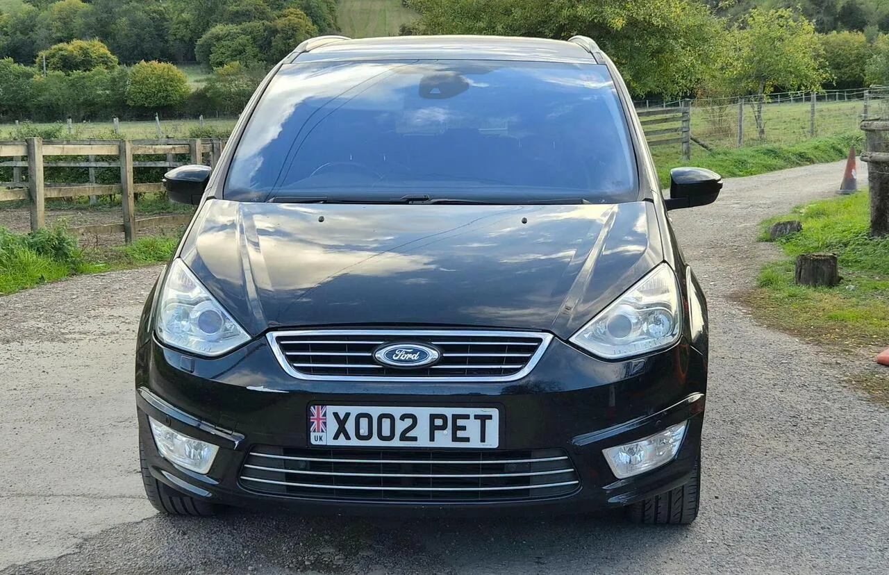 Ford Galaxy 2012 photo 2