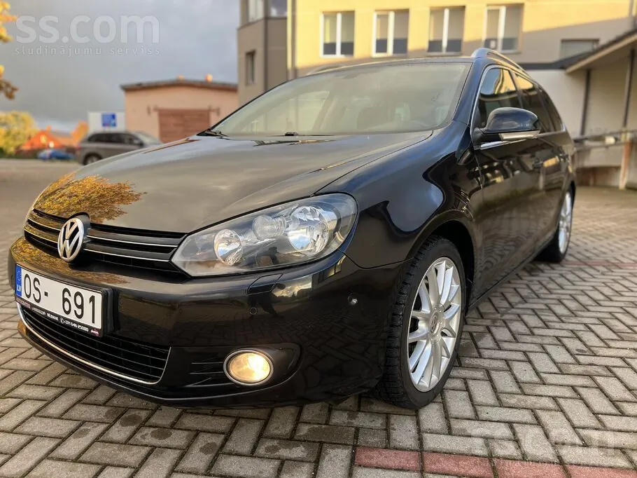 Volkswagen Golf 2011 photo 2