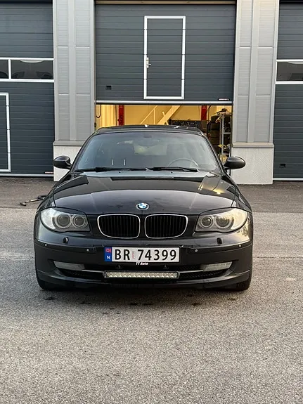 BMW 118D 2007 photo 2