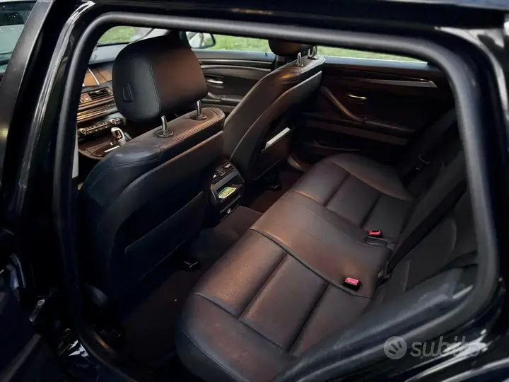 BMW 520 Touring 2014 photo 4
