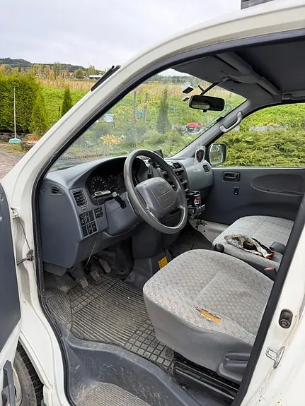 Toyota Hiace 2006 photo 4