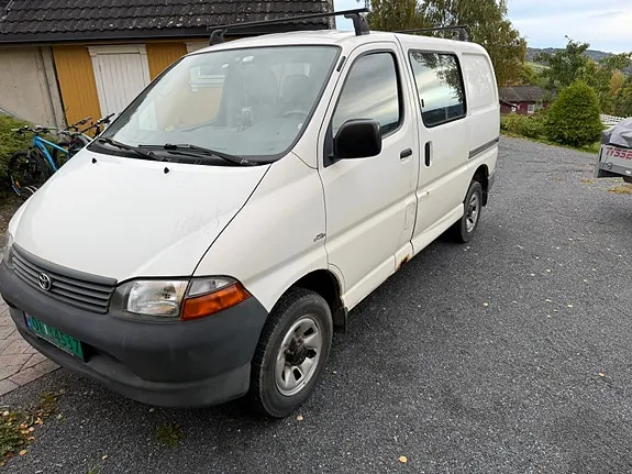 Toyota Hiace 2006 photo 2