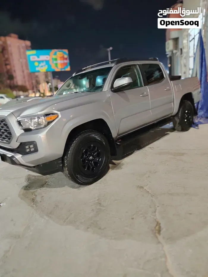 Toyota Tacoma 2021 photo 2