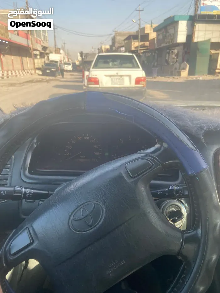 Toyota Crown 1995 photo 2