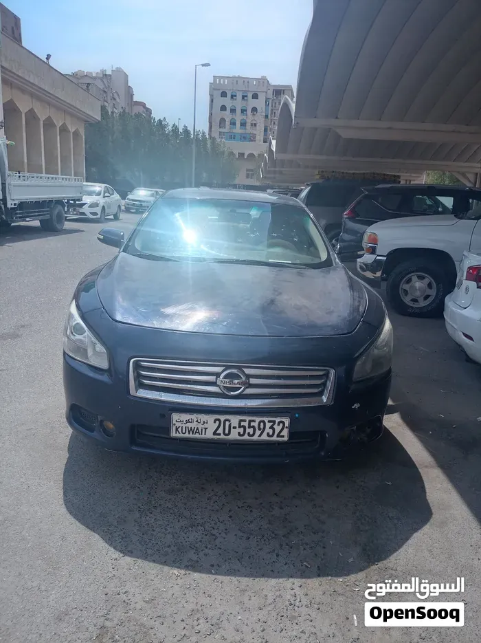 Nissan Maxima