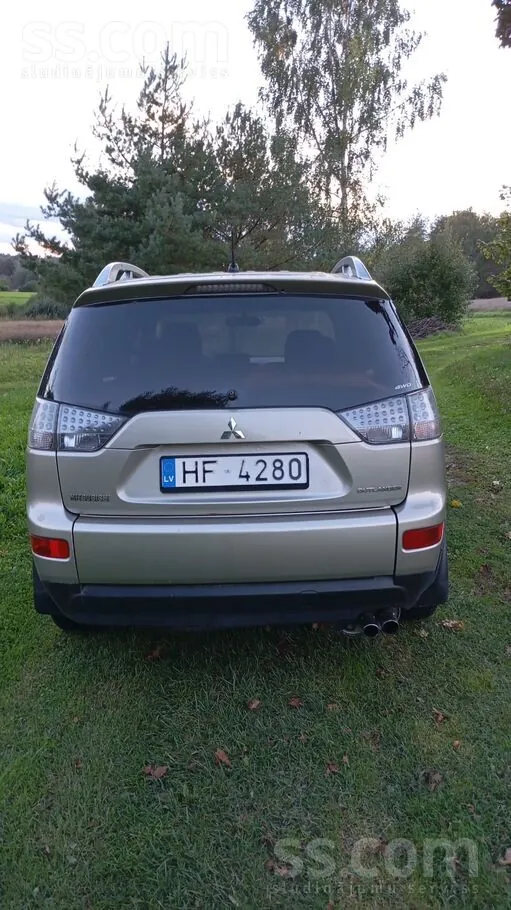 Mitsubishi Outlander 2008 photo 2