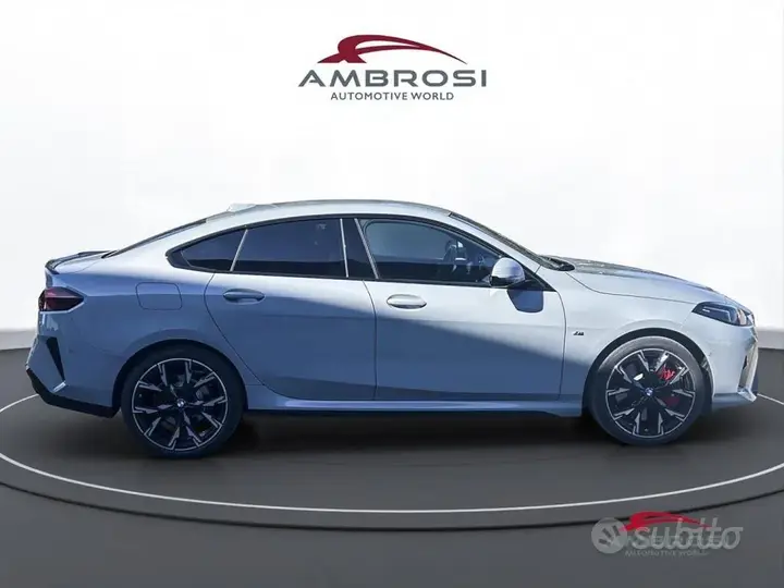 BMW 220I 2026 photo 3