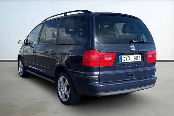 Seat Alhambra 2009 photo 3