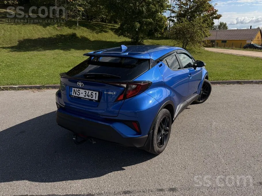 Toyota C-Hr 2020 photo 3
