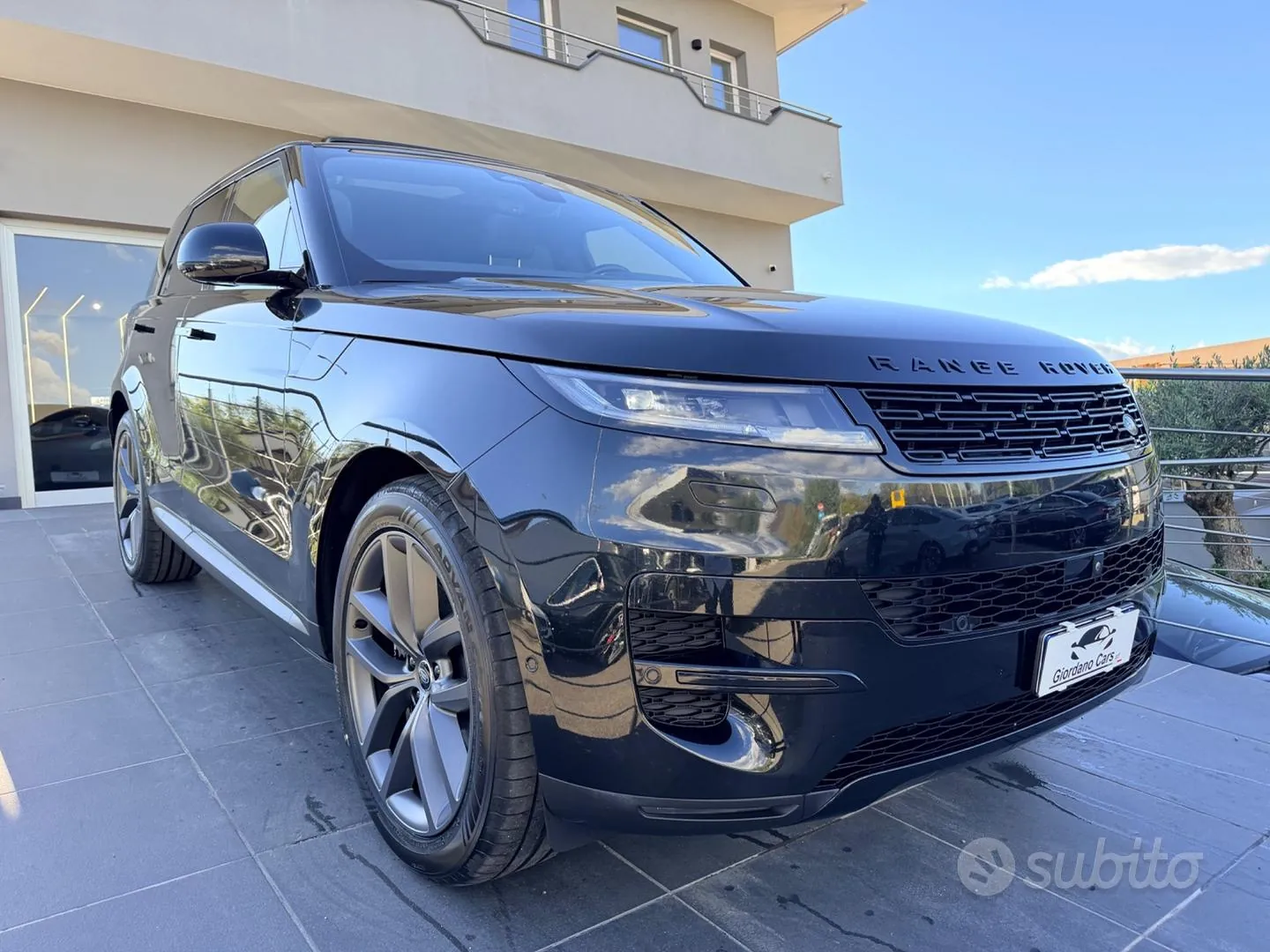 Land Rover Range Rover Sport 2025 photo 4