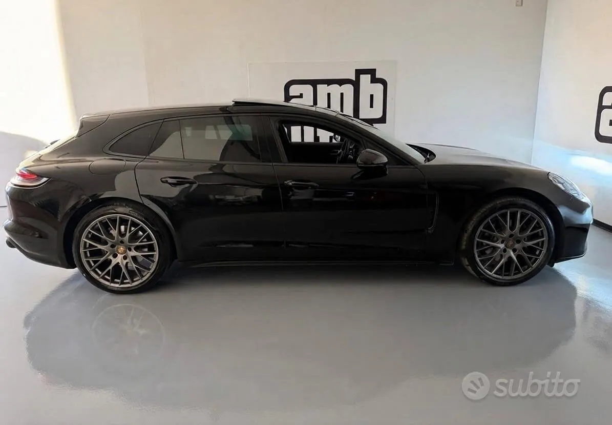 Porsche Panamera 2023 photo 3