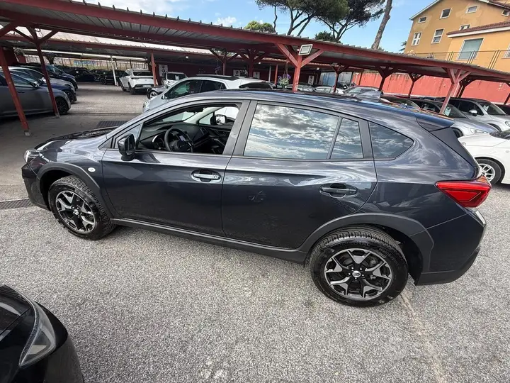 Subaru Xv 2018 photo 5